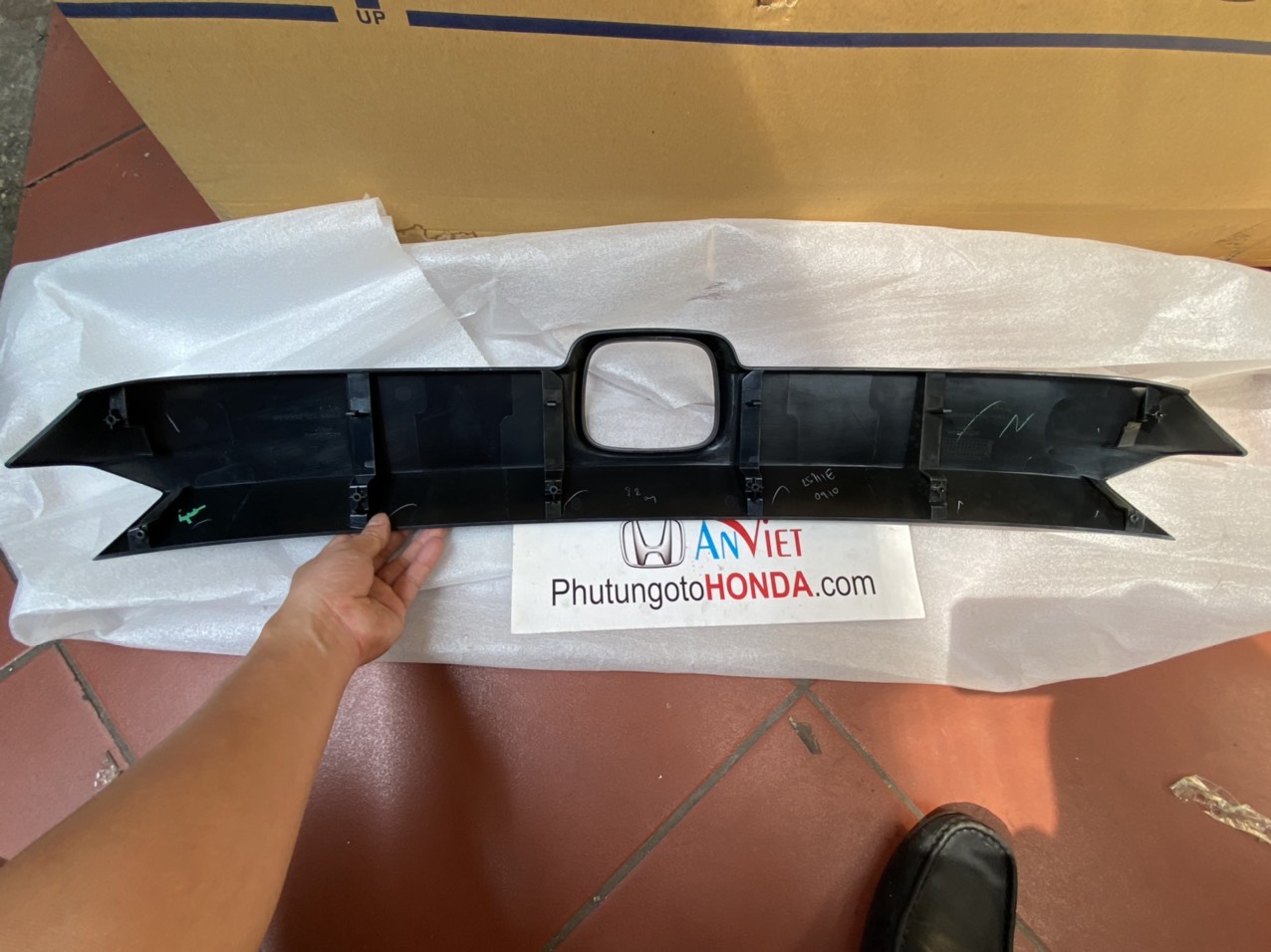 Miếng mạ trên mặt ca lăng xe Honda City 2021-2022